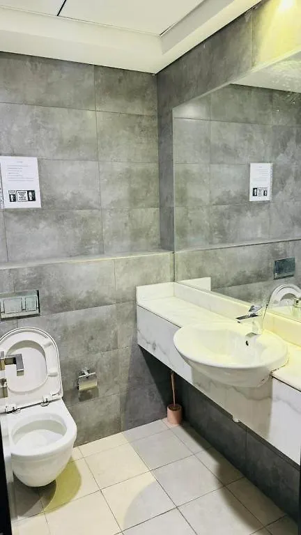 Premium Homestay In Business Bay Dubai Hotel a capsule